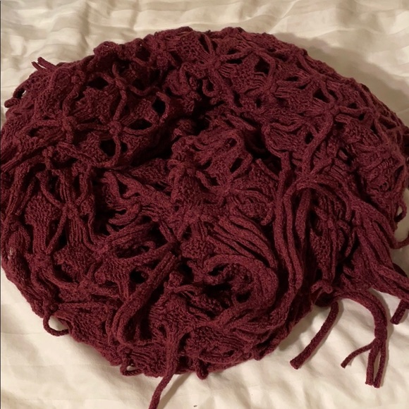 Burgundy infinity scarf - Picture 1 of 2